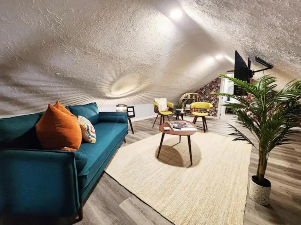 Attic Retreat 5 Minutes From Westside Market Cleveland Luaran gambar